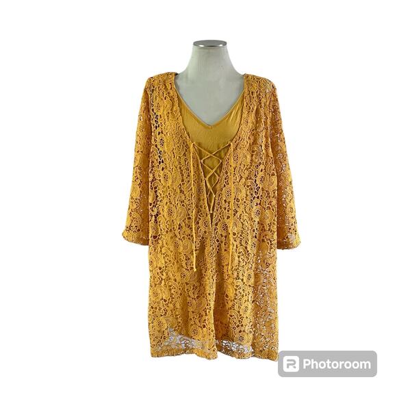 NWT Lane Bryant Gold Yellow Bell Sleeve Eyelet Lace Shift Dress Wmns 4X/26/28 - Picture 1 of 10